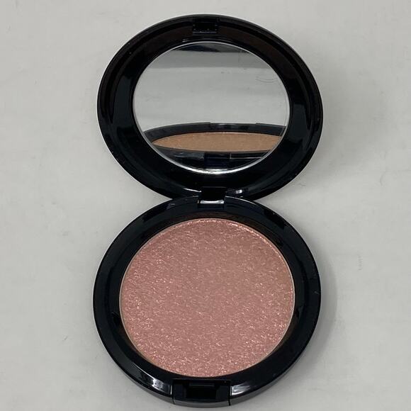 MAC Dazzle Highlighter DAZZLEPINK Dazzle Pink NEW - Picture 1 of 7